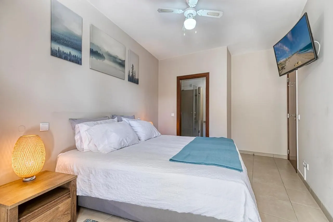 Casa Rosa In Fabulous Portimao Apartment